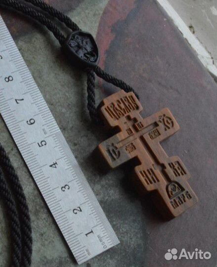 Крестик из дерева