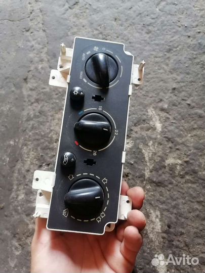 Блок управления кондиционером ситроен ксара 2000г