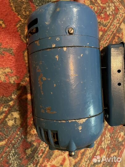 Электродвигатель советский 220 / 3000 об