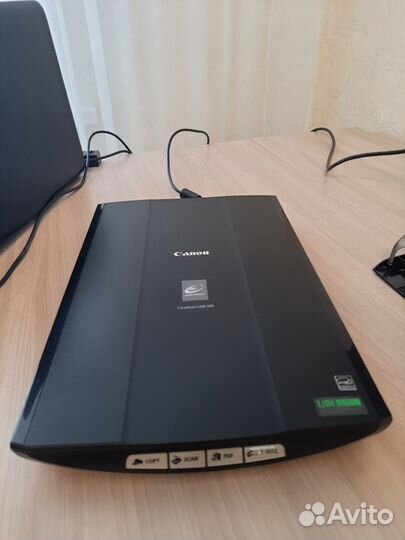 Сканер Canon CanoScan Lide 100