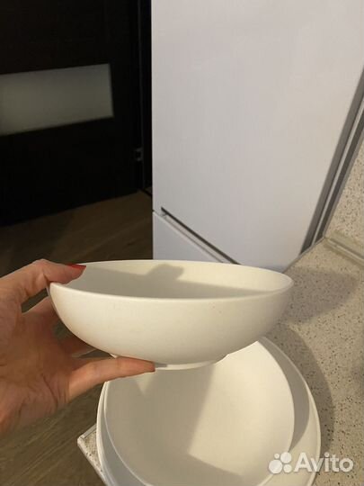 Столовый набор тарелок