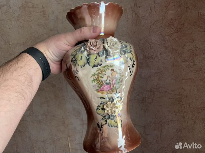 Ваза, фарфор