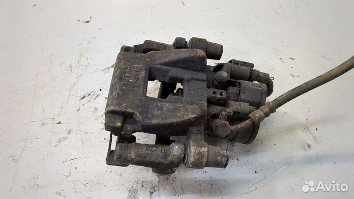 Суппорт левый задний Jaguar XE 2015, 2017