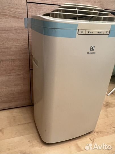 Кондиционер мобильный Electrolux eacm-10 AG