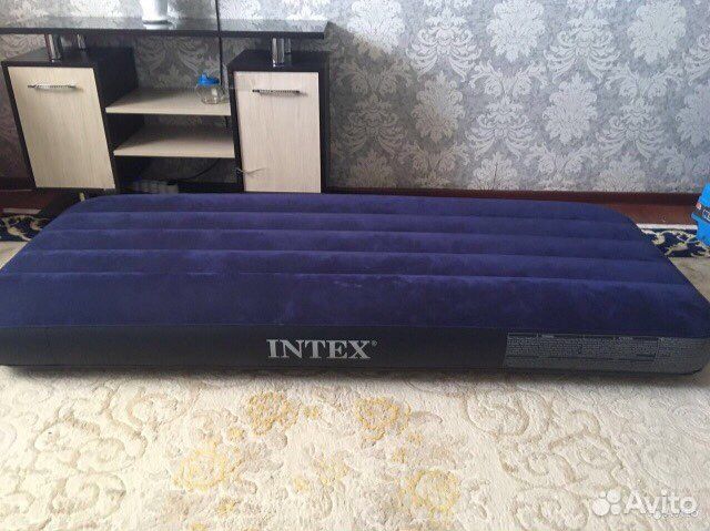 Надувной матрас intex