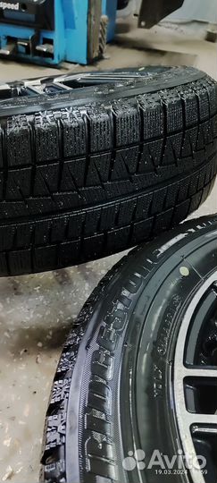 Bridgestone Blizzak Revo GZ 185/65 R15