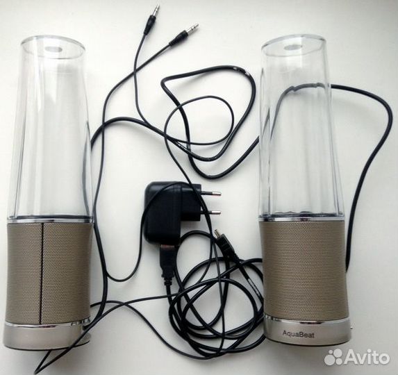 Аудиоколонки с цветовыми фонтанами