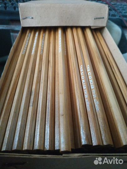 Карандаши простые