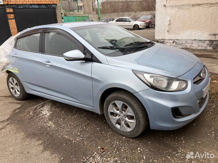 В разбор поступил Hyundai Solaris Хендай Солярис