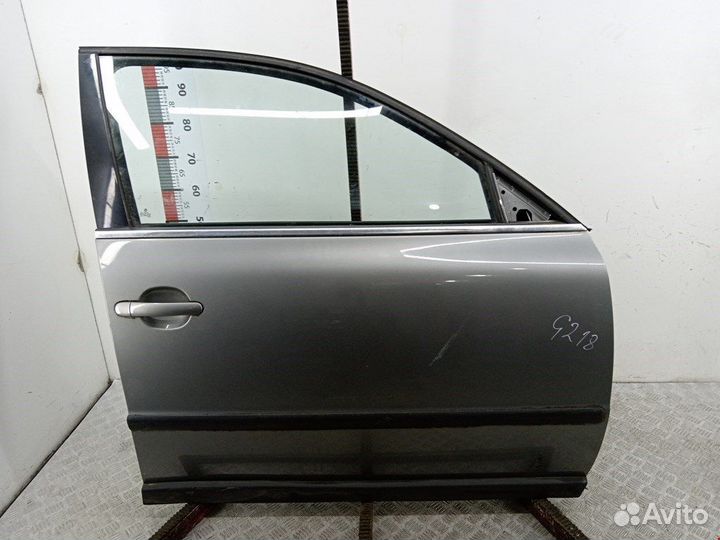 Дверь передняя для Volkswagen Passat 5 GP