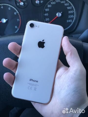 iPhone 8, 64 ГБ