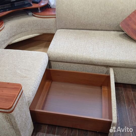 Угловой диван бу