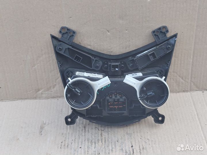 Блок управления печки Chevrolet Aveo T300