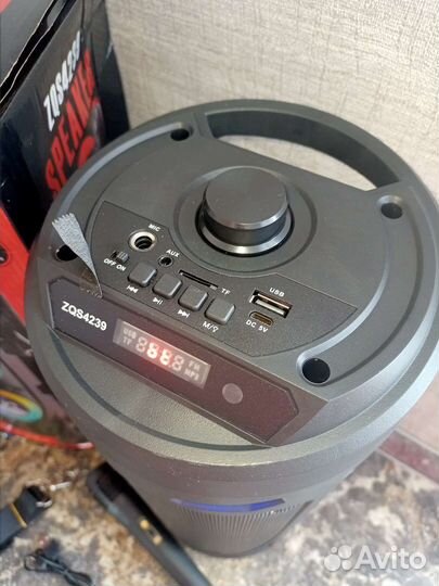 Колонка блютуз с микрофоном. Новая