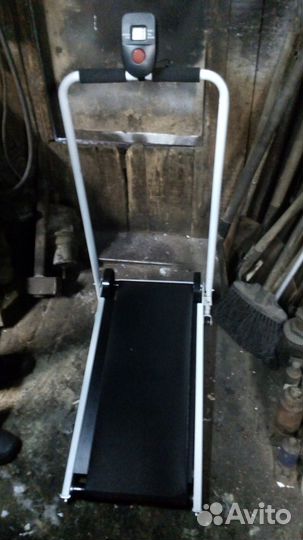 Механическая беговая дорожка