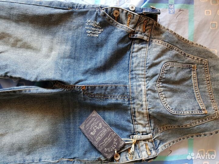 Комбинезон джинсовый