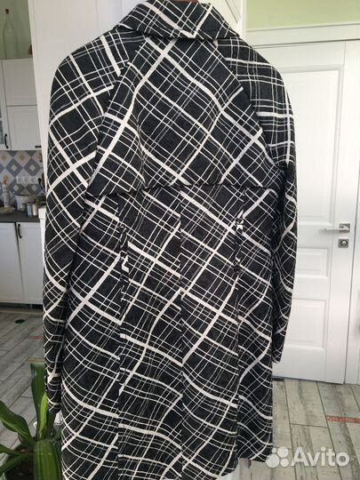 Пальто женское легкое выше колена