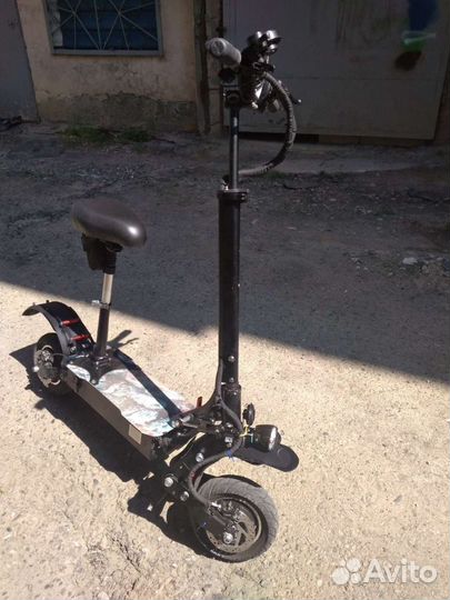 Самокат взрослый currus m10