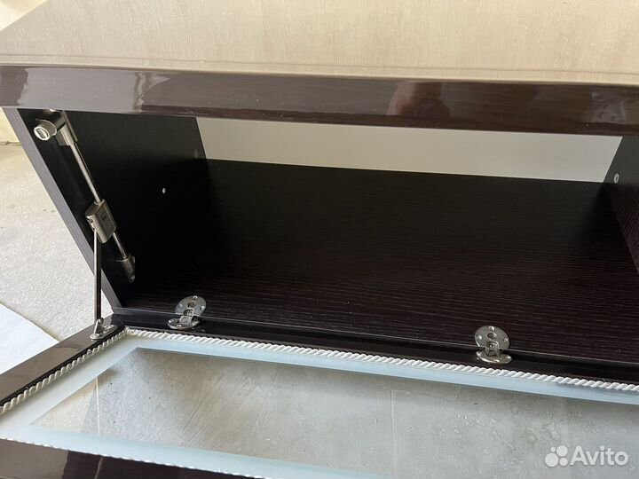 Тумба под телевизор