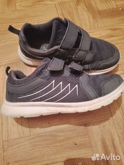 Кроссовки для мальчика 33
