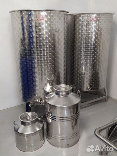 Бочка из нержавейки для брожения и хранения вина