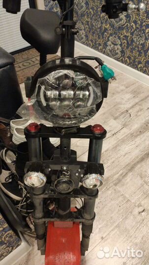 Крепление фар Арктик на все виды самокатов