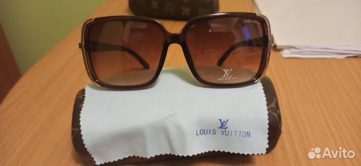 Очки солнечные новые из ОАЭ