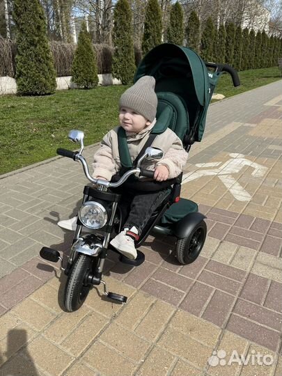 Детский велосипед с ручкой