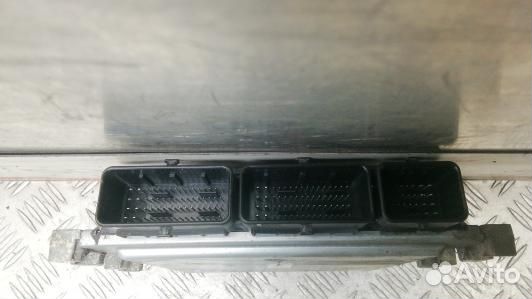 Блок управления двс renault megane 3 (LNT09PC01)