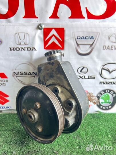 Насос гидроусилителя руля Renault Megane 1 K7M