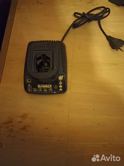 Зарядное устройство для шуруповерта