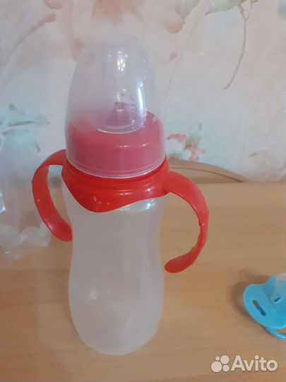 Соски пустышки, бутылка