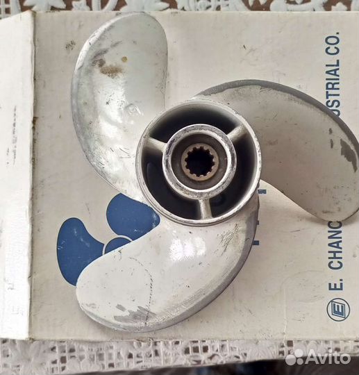 Винт для лодочного мотора, тохатцу 5-6 сил