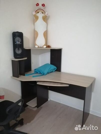 Компьютерный стол