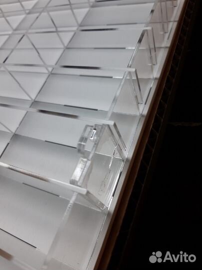 Полка для моделек 1:64 акрил с защитным стеклом