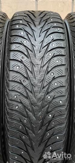 Yokohama Ice Guard IG35 215/60 R17 100T