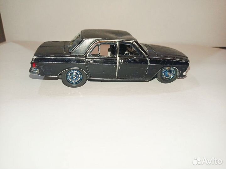 Модель газ 3102 СССР в коллекцию