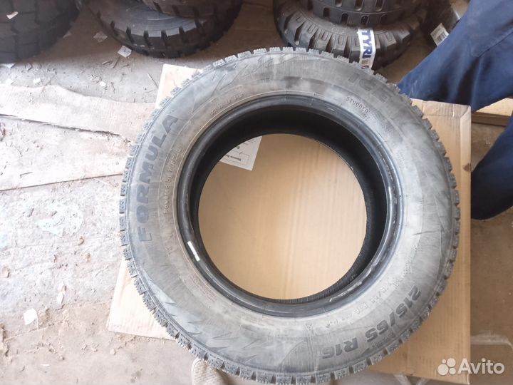 Formula Ice 215/65 R16