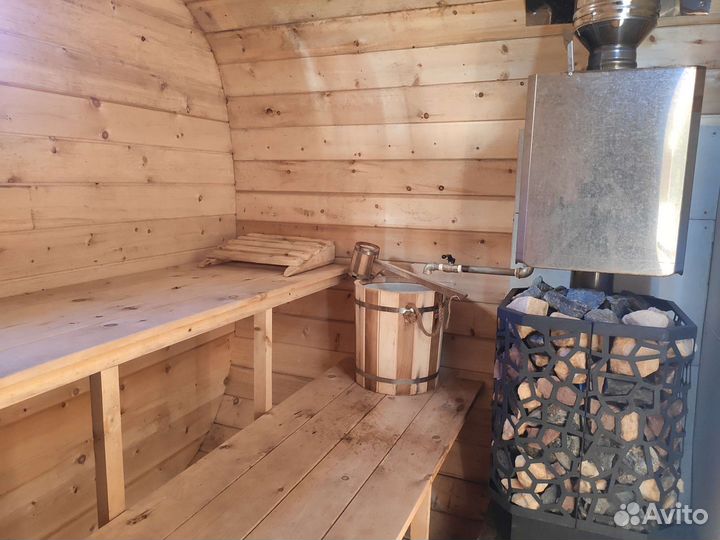 Русская баня на дровах с бассейном и мангалом