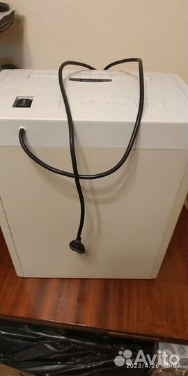 Уничтожитель бумаги шредер HSM