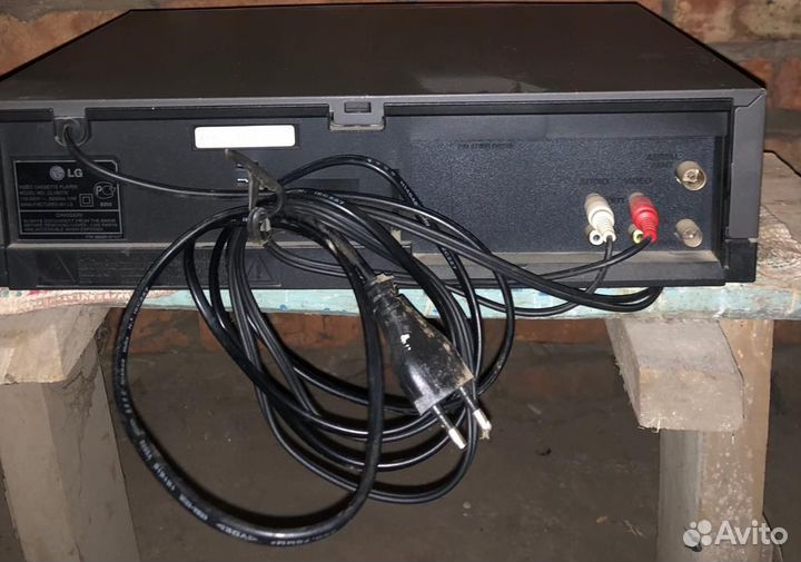 Видеомагнитофон