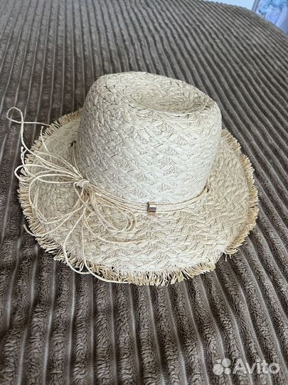 Шляпа женская соломенная