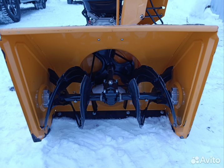 Снегоуборщик бензиновый самоходный бу