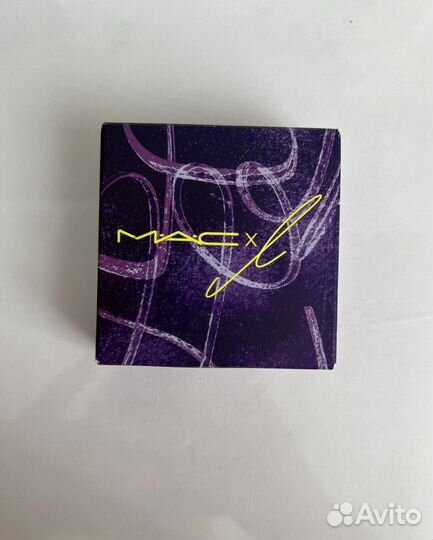 Пудровые румяна MAC x lisa