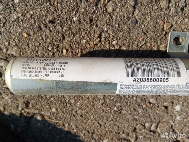 Шторка безопасности левая для Мерседес W203