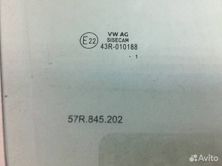 Стекло двери передней правой Volkswagen Taos 2020