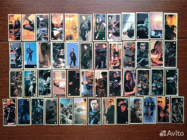 Наклейки, журналы, плакаты и футболки Терминатор