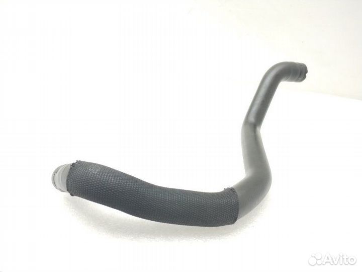 Патрубок системы охлаждения Mercedes-Benz E-Class