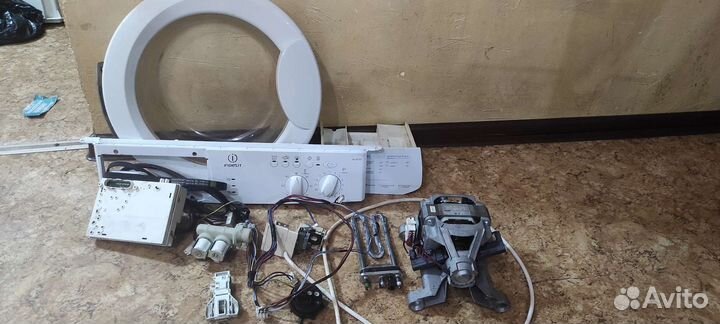 Запчасти стиральной машинки indesit