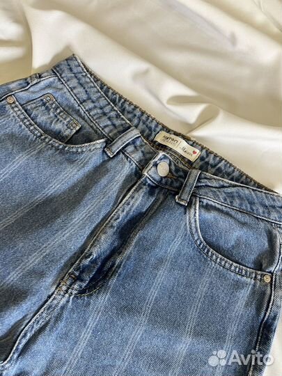 Джинсы фирменные